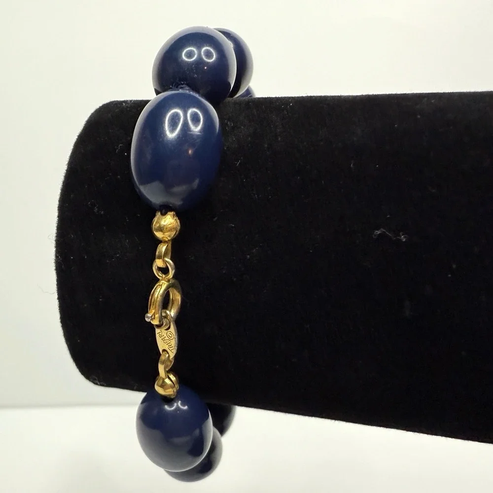 Vintage Trifari Acrylic Blue Bead Bracelet Designer Fashion Costume Jewelry 6.5